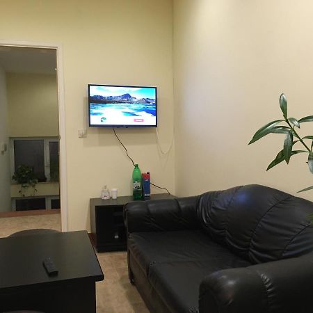 Hostel Teresianum Алексинац Екстериор снимка