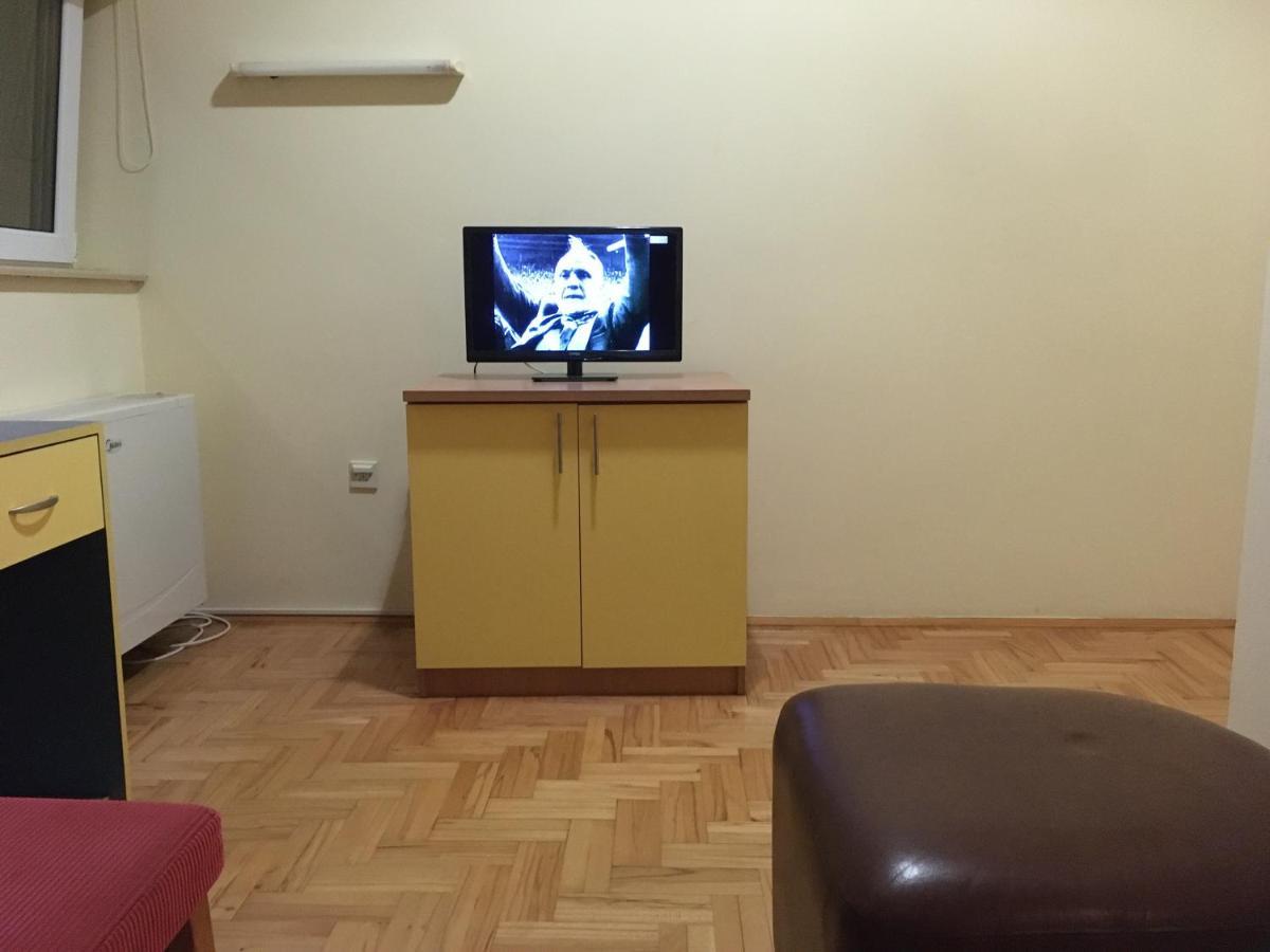 Hostel Teresianum Алексинац Екстериор снимка
