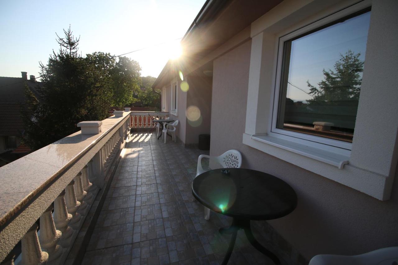 Hostel Teresianum Алексинац Екстериор снимка