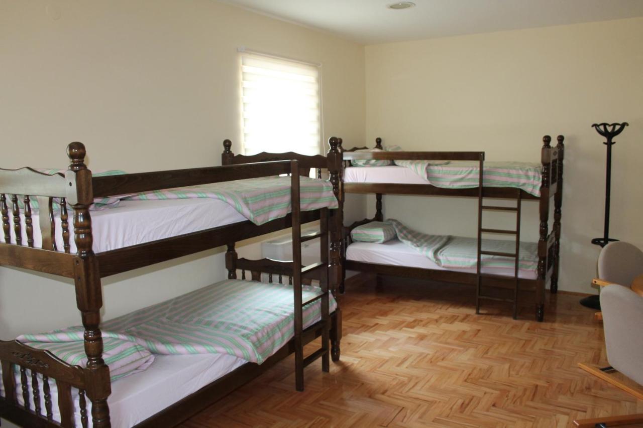 Hostel Teresianum Алексинац Екстериор снимка