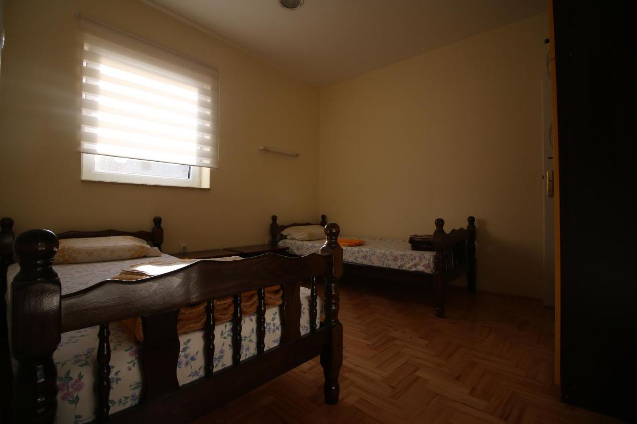 Hostel Teresianum Алексинац Екстериор снимка